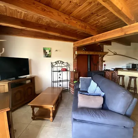 Holiday home Les 3 Frenes Chassignolles