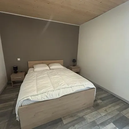 Holiday home Les 3 Frenes Chassignolles